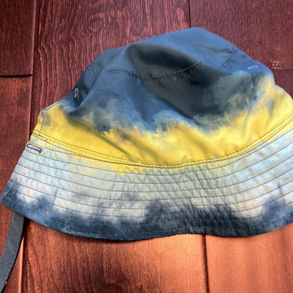 Cat and Jack Baby Boys Tie Dyed/Dip Dyed Bucket Hat! - Picture 2 of 5